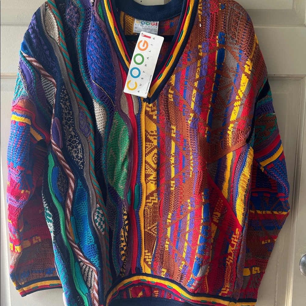 COOGI Men's Multicolor Zip-Up Sweater with Bold Pattern